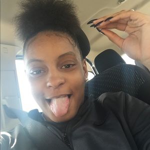 Meet your Posher, Janieya